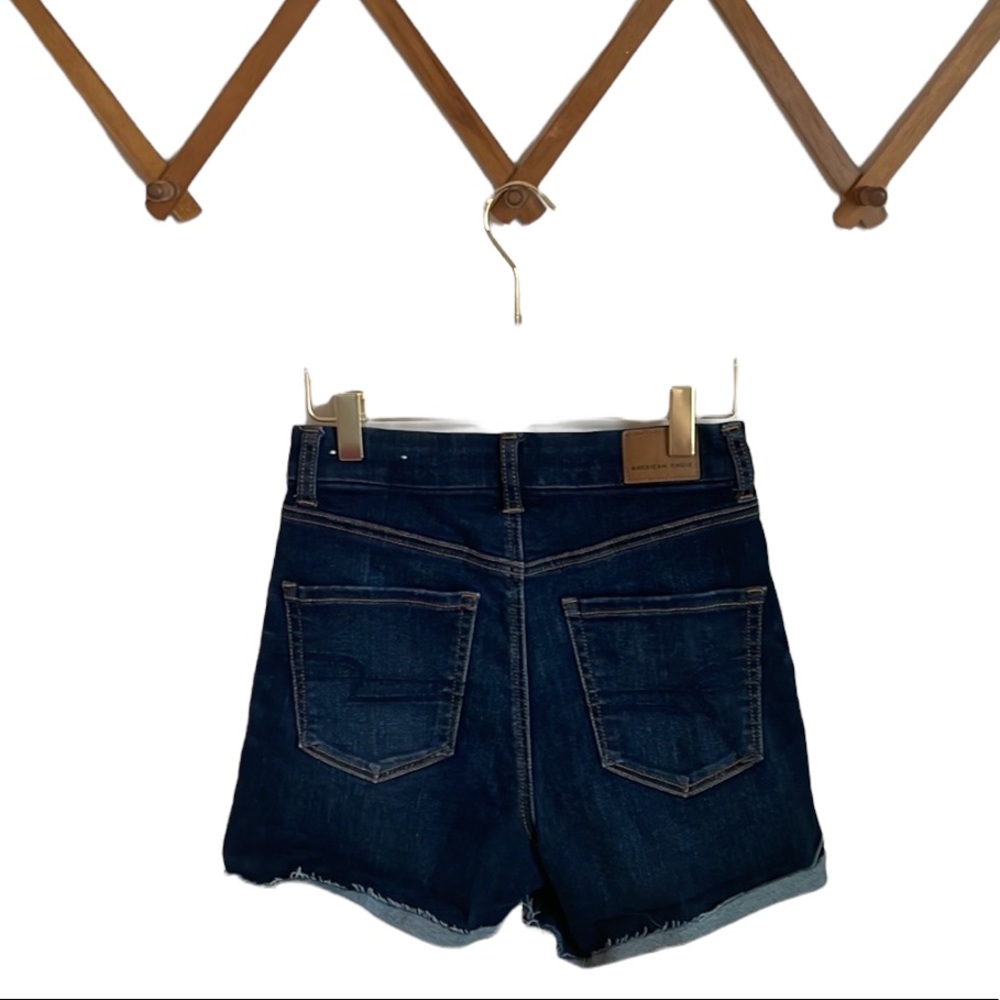 American Eagle Dark Indigo Distressed Curvy Hi-Rise Shortie (Size 2) - Picture 2 of 3